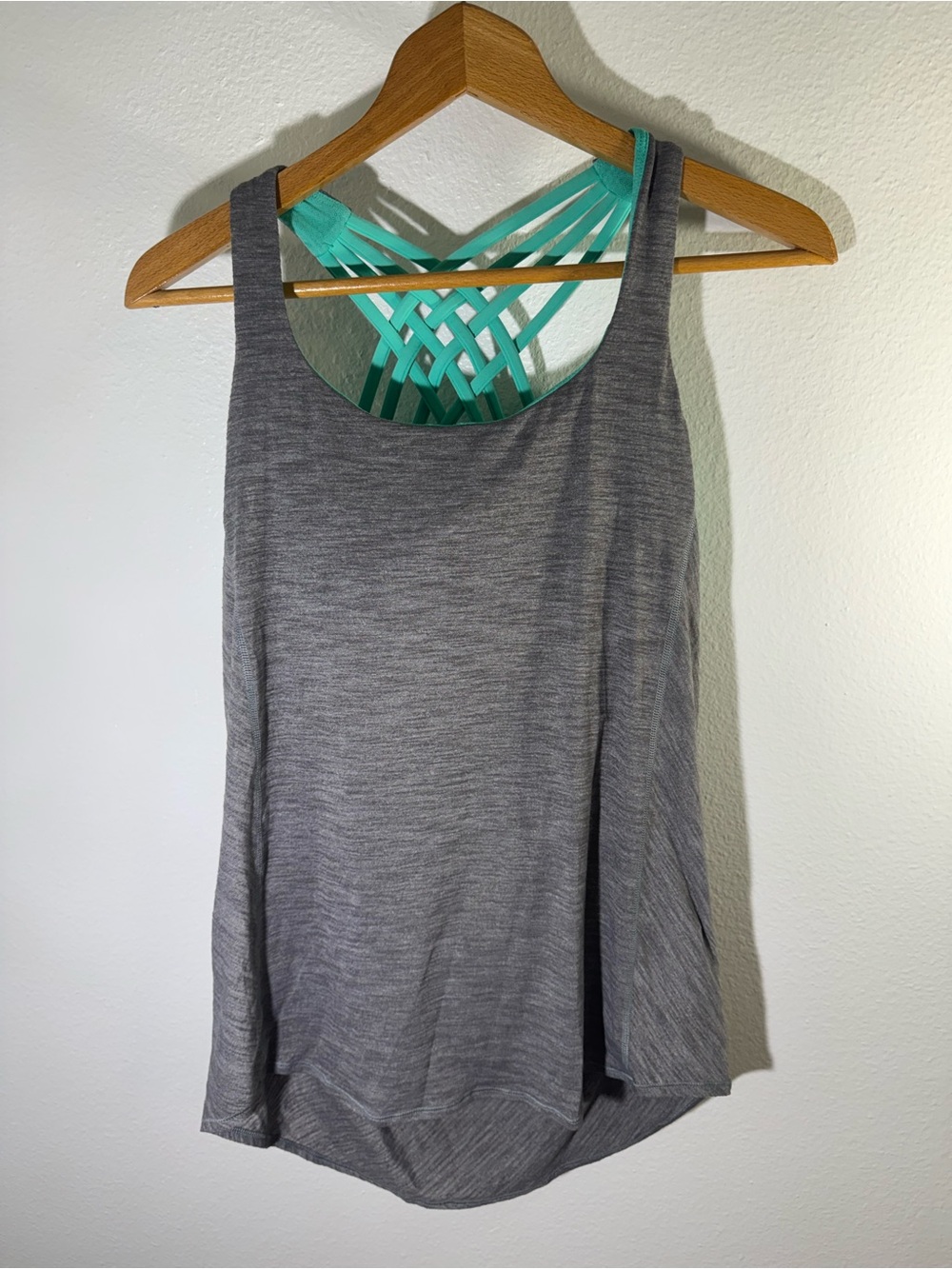 Lululemon Women's Gray Tank Top with Built in Teal Bra